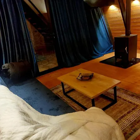 Vilat Alpine Golden Gjinar エルバサン