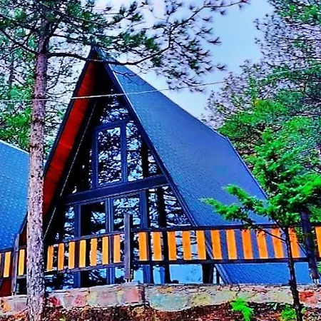 Вилла Vilat Alpine Golden Gjinar