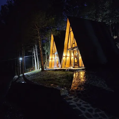 Вилла Vilat Alpine Golden Gjinar