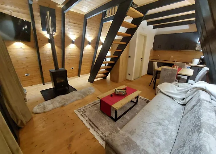 Vilat Alpine Golden Gjinar Villa Elbasan