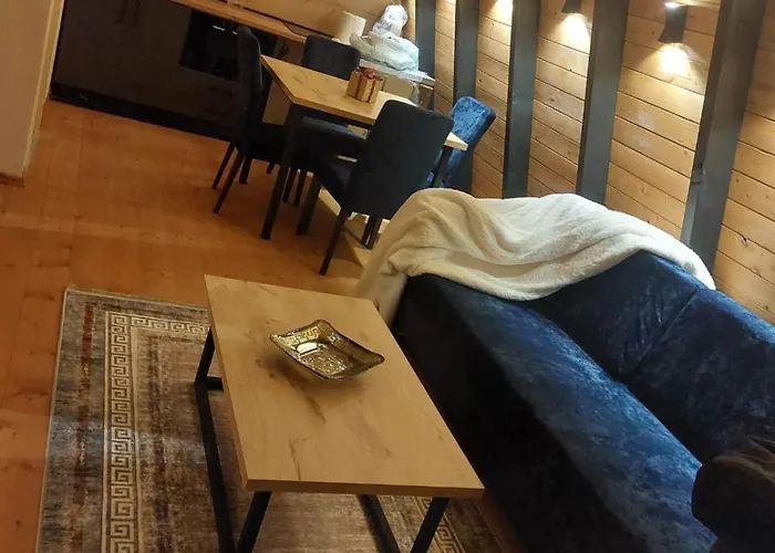 Villa Vilat Alpine Golden Gjinar *